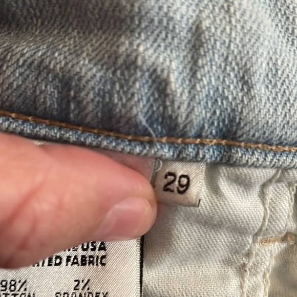 WILDFOX || Couture Friday Night Distressed Cut Off Shorts in LIGHT STONE size 29 - Picture 9 of 9